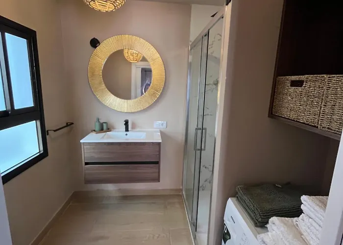 Cornelias Estudio 5b Los Cristianos (Tenerife)