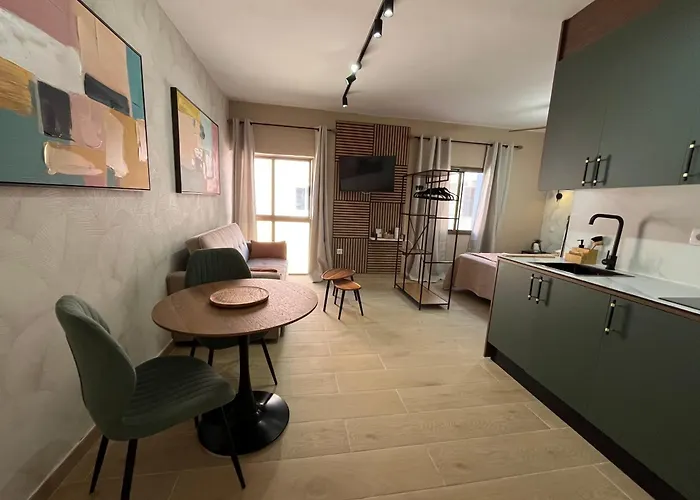 Cornelias Estudio 5b *